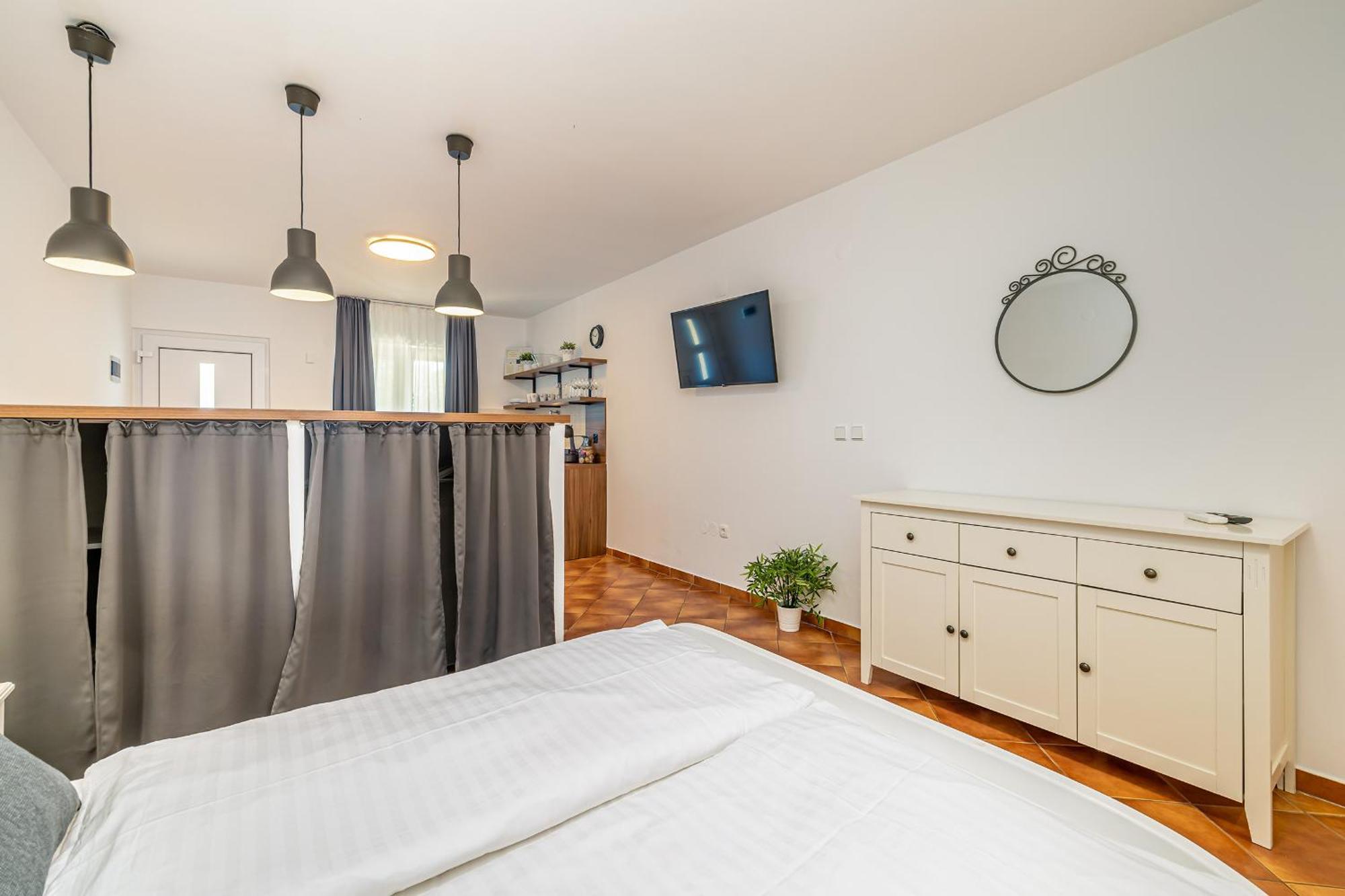 Villa Haya With Heated Pool Linardići Extérieur photo
